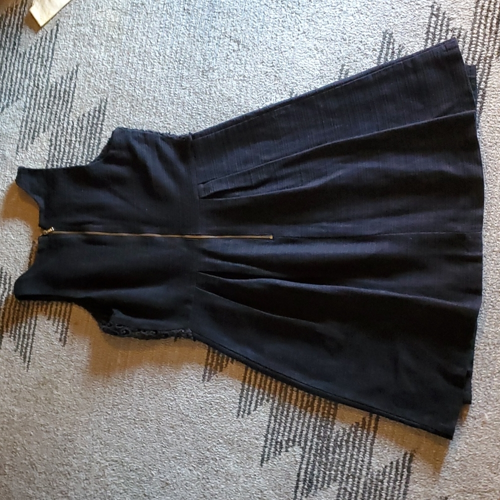 LOFT Dress 👗 - Picture 5 of 11